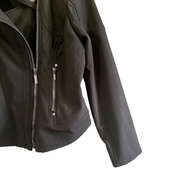 DOLLHOUSE OUTERWEAR, NWOT, BLACK POLYESTER JACKET. SIZE XL - Picture 4 of 6